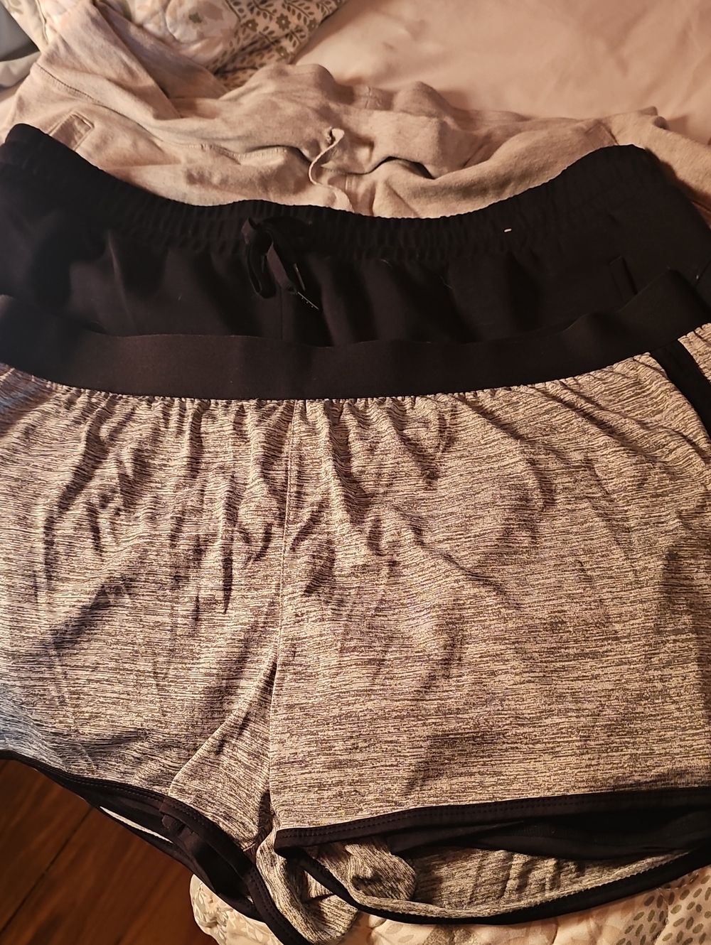 Women’s Black Waistband Grey Heather Athletic Shorts